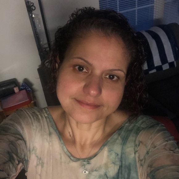 Meet your Posher, Michelle - Picture 2 of 2